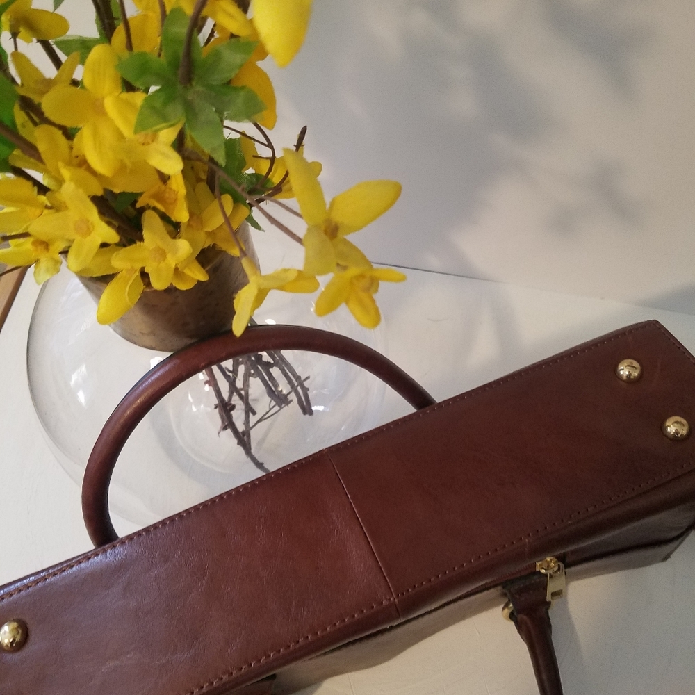 Wilsons Leather Co Burgundy Wine Colored Leather Shoulder and Crossbody Purse - Picture 7 of 8
